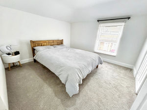 Photo 19- click for photo gallery